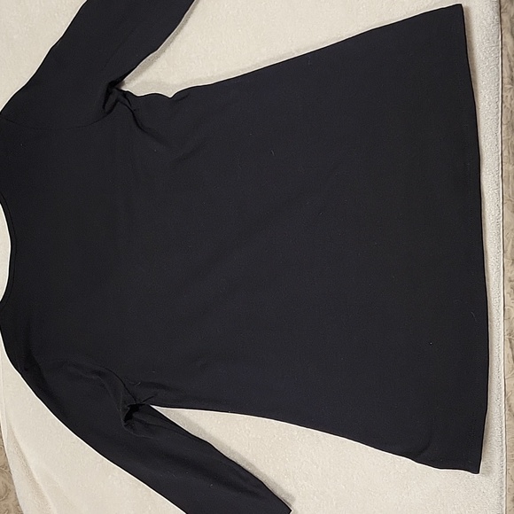 Torrid Sexy, V Neck, Zip front tee - Picture 10 of 13